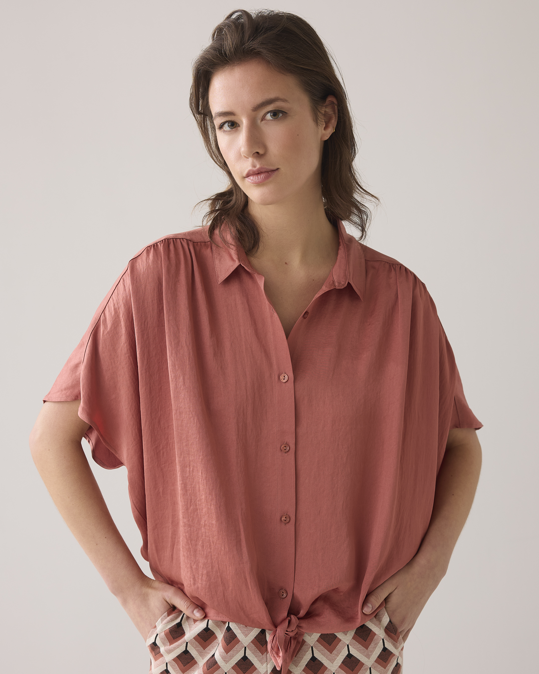 Bluse mit Schleifendetail