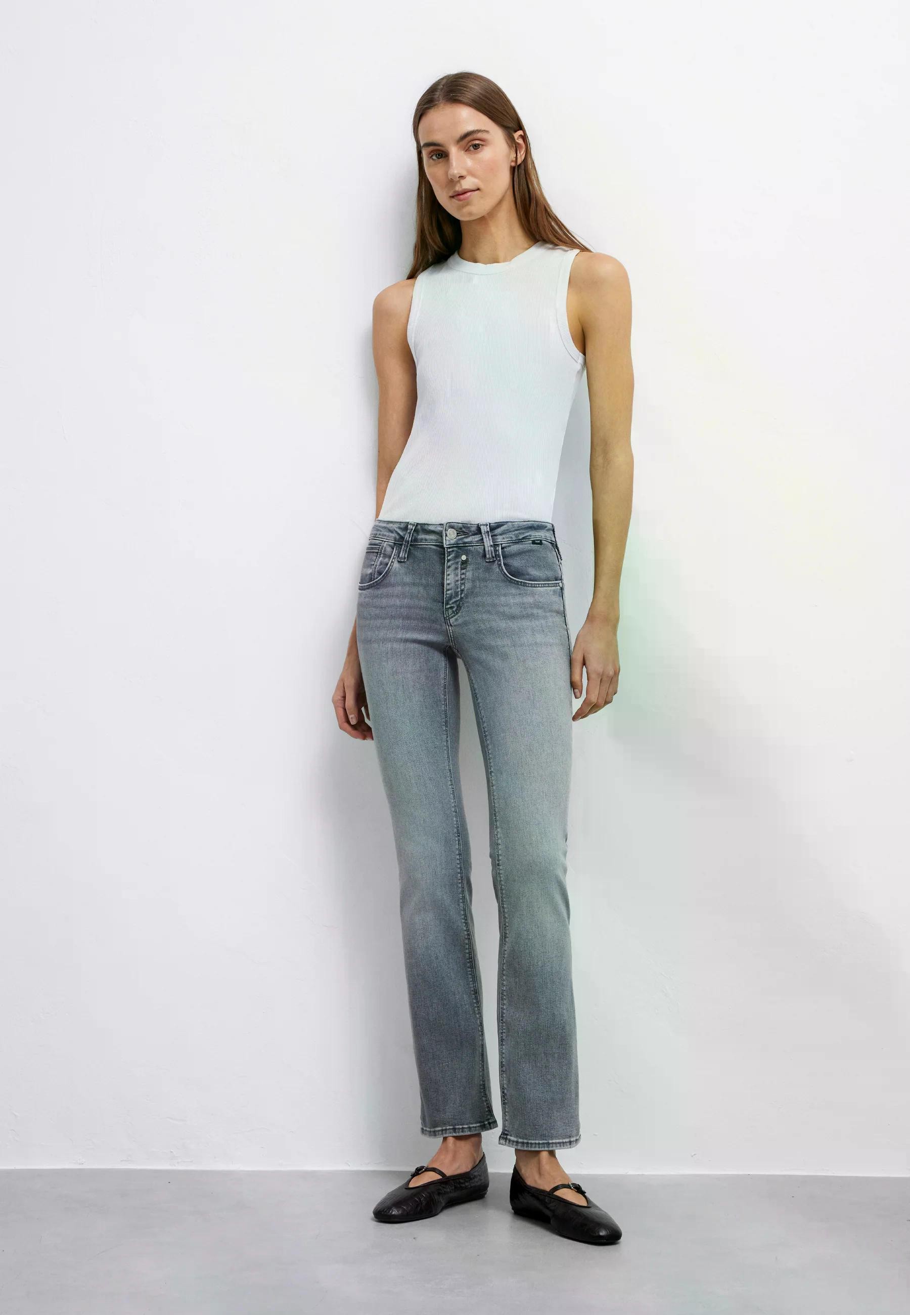 Bella Mide Rise, BootcutMAVI Hose Da.