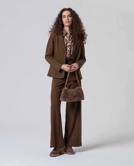 Hemd mit gerafften Ärmeln