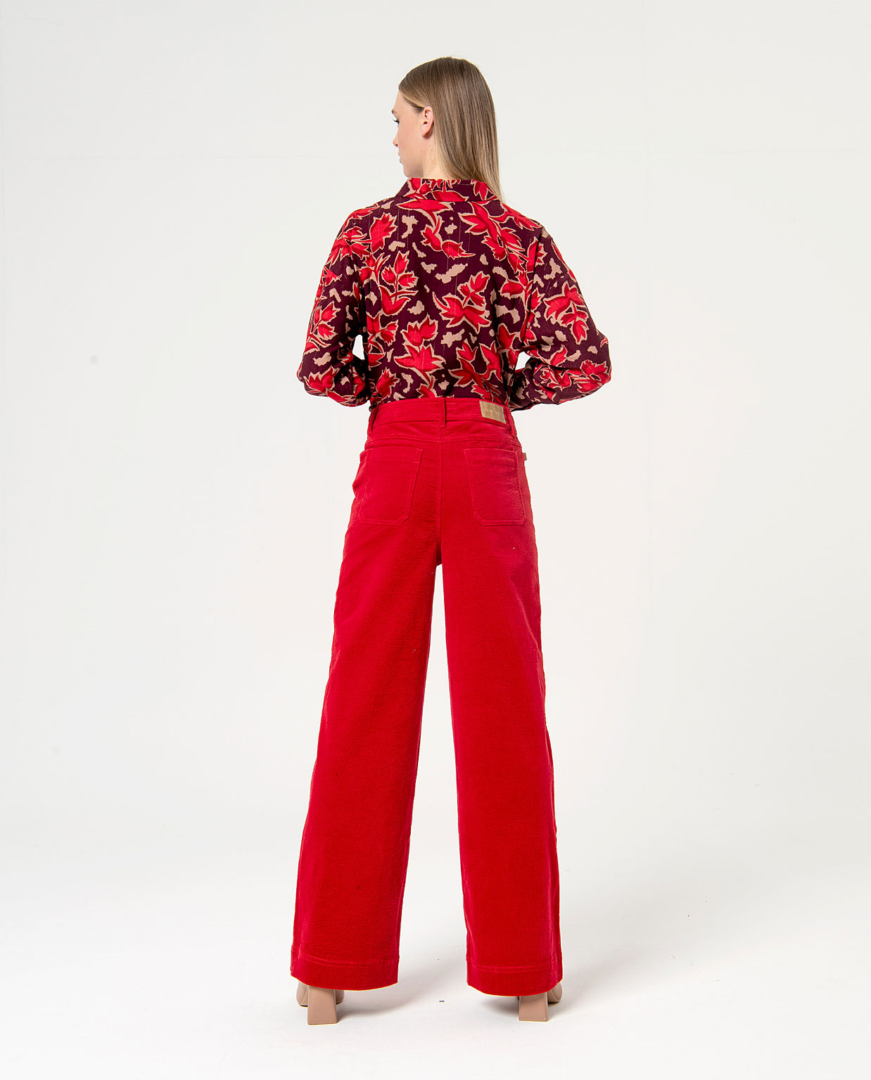 SURKANA Cordhose mit weitem Bein 