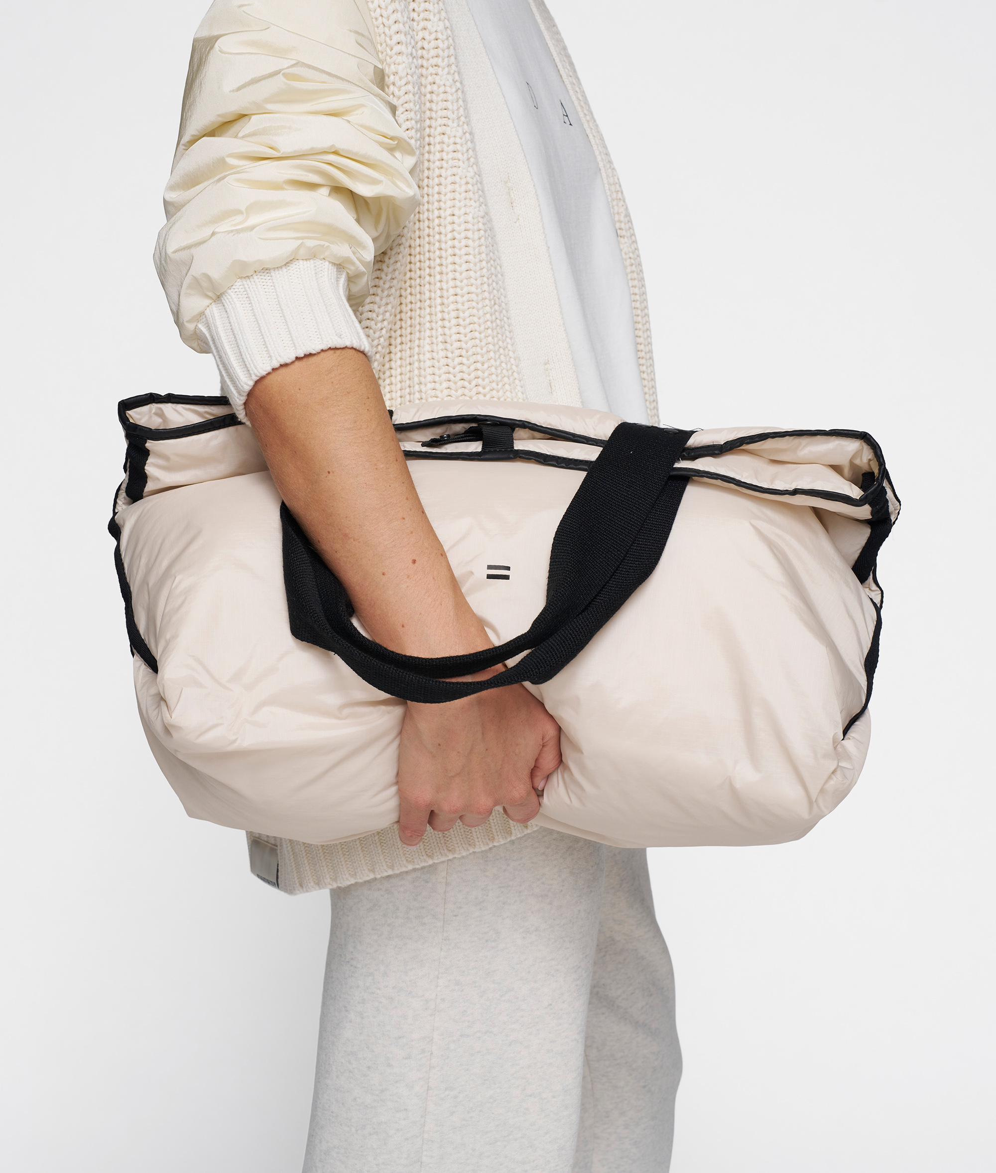 Medium Shopper