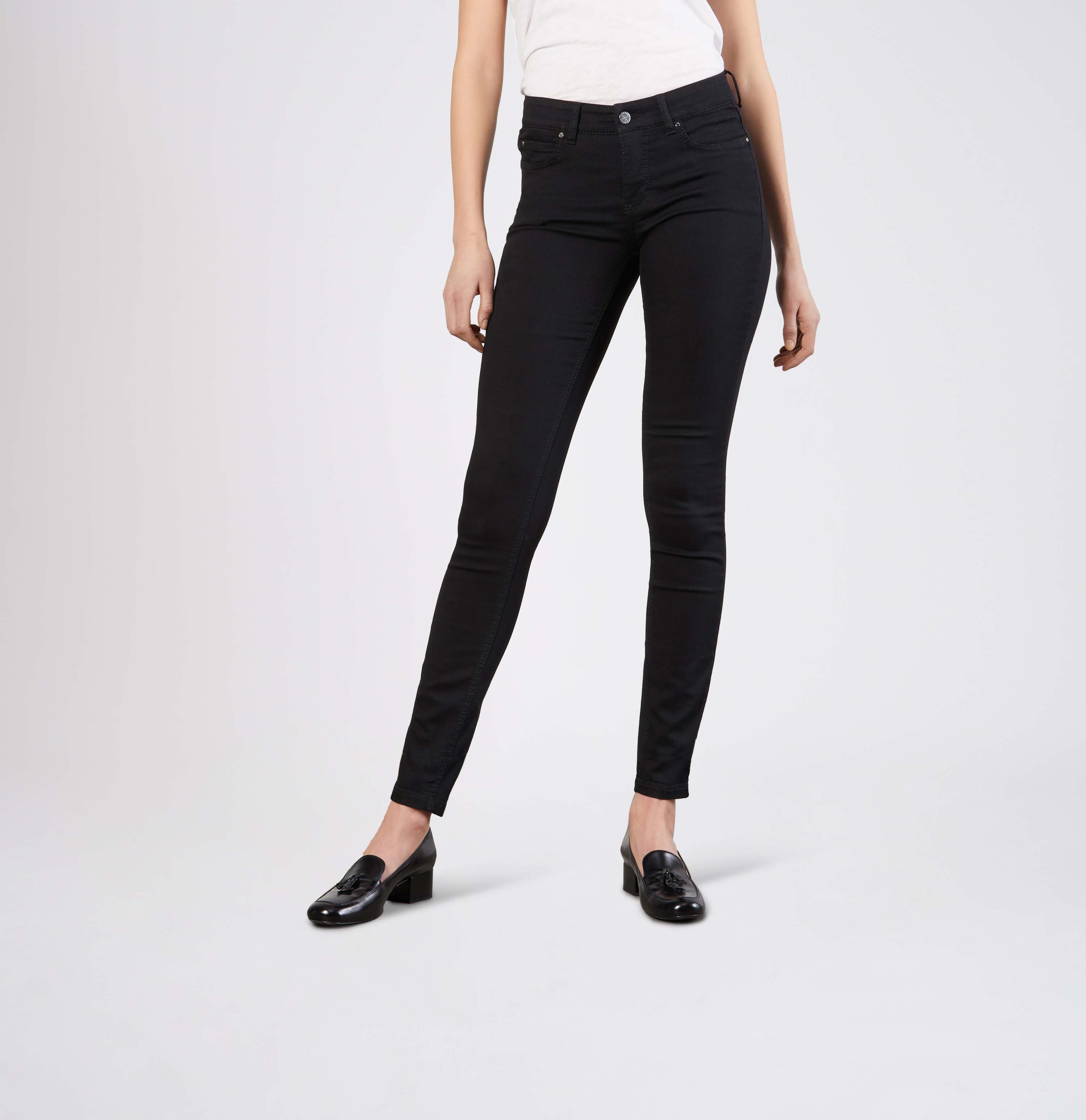Dream Skinny Color D999