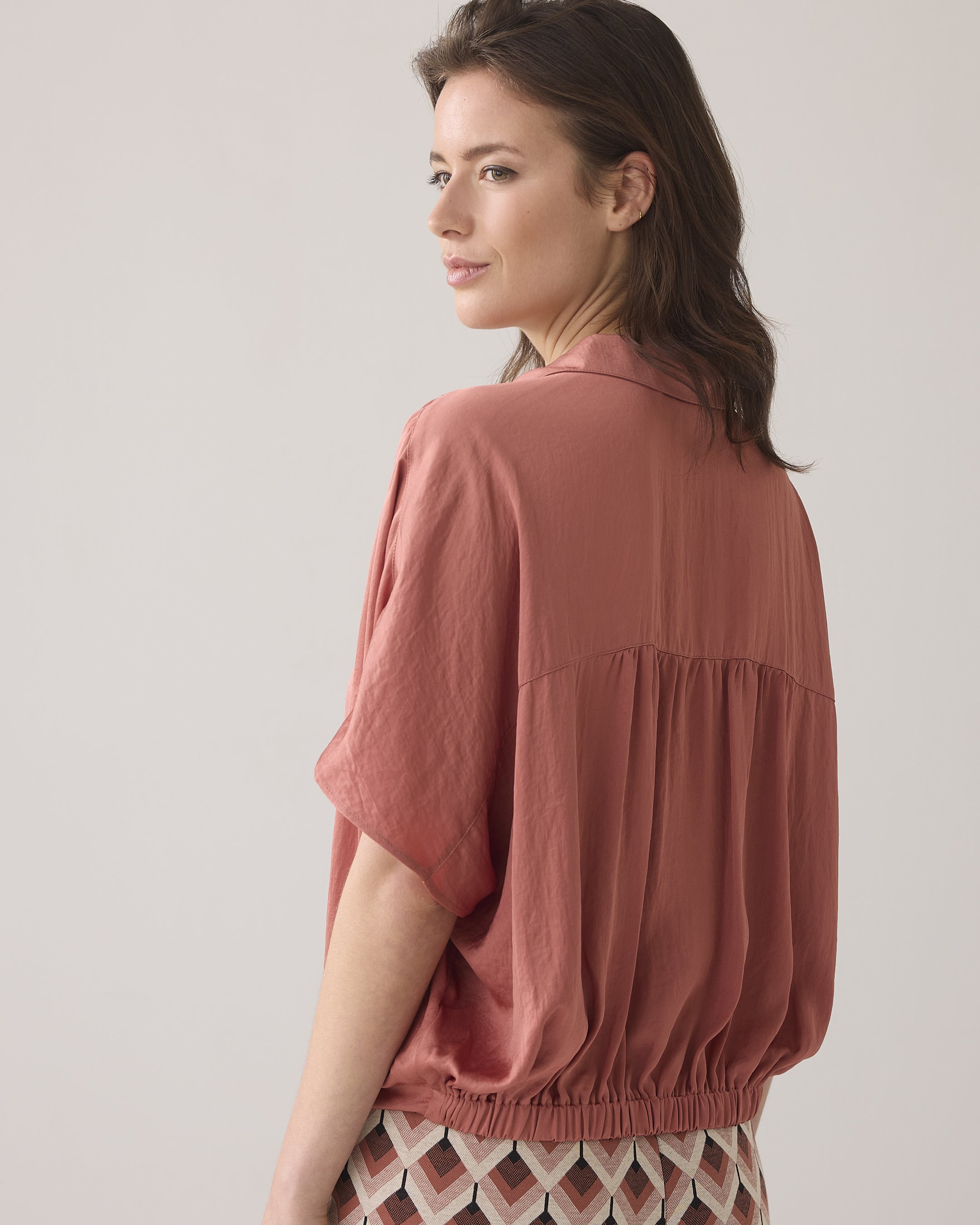 Bluse mit Schleifendetail